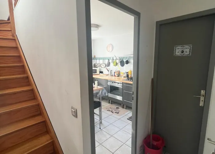 Cdg, Private 1 *